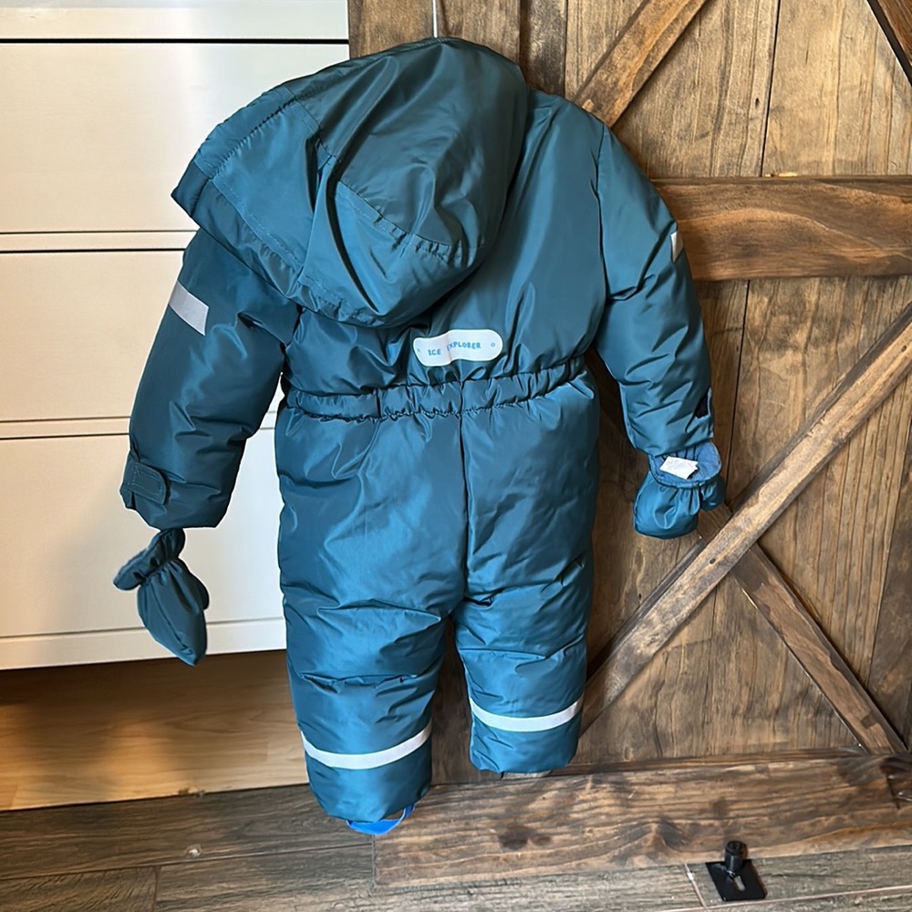 Zara snowsuit - Picture 2 of 3